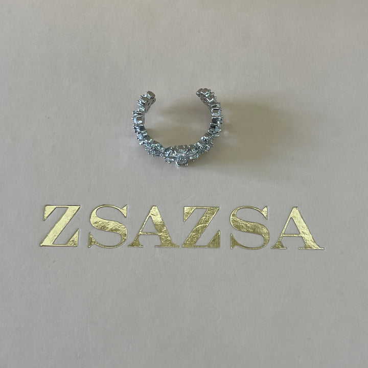 Zircone flower ring band in white gold plating
