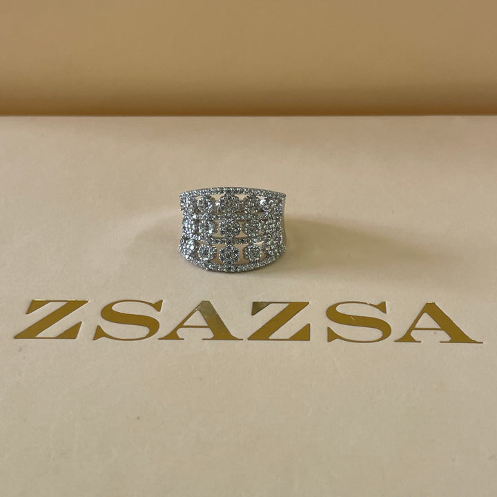Zircone three row flower band ring in white gold plating