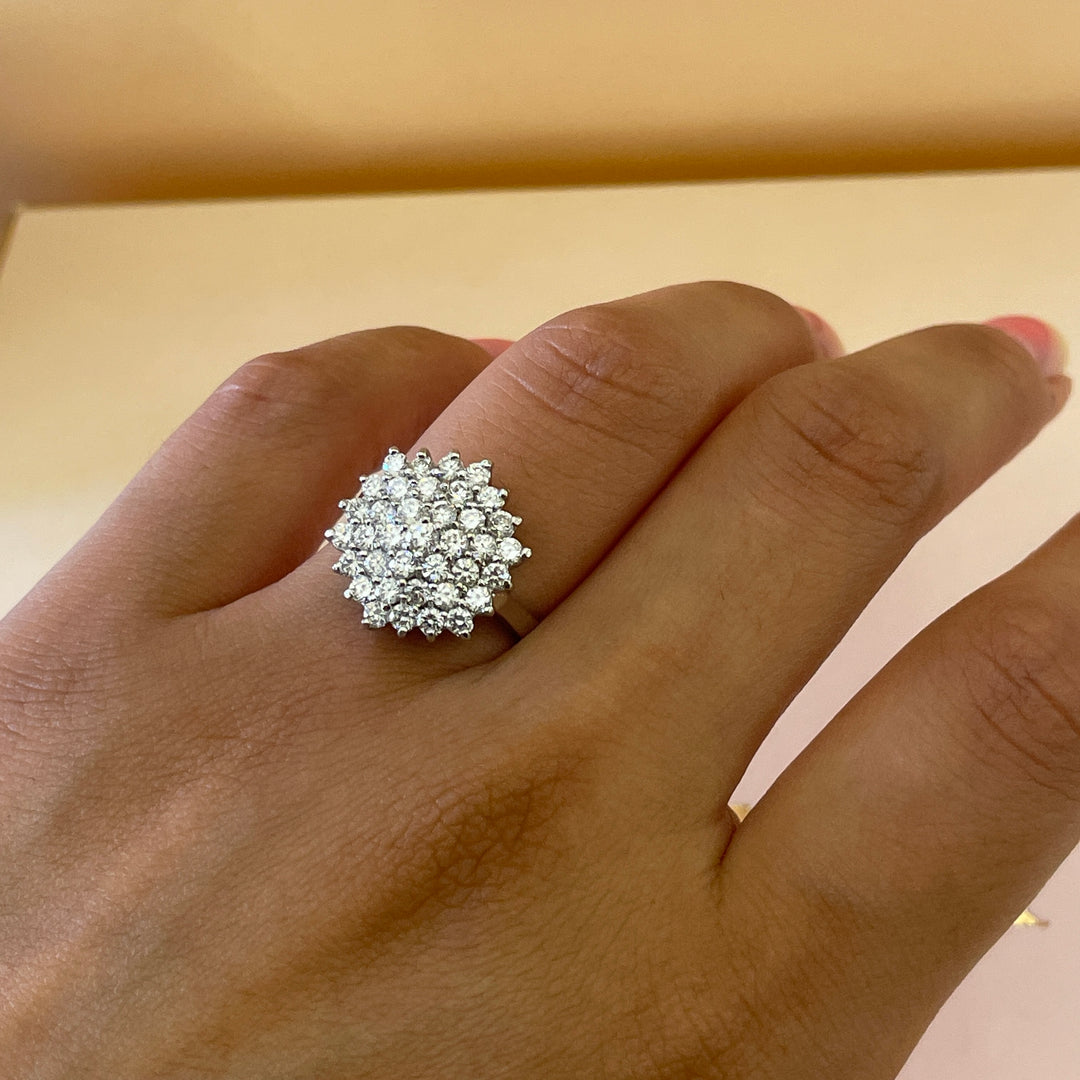 Zircone Statement flower ring in white gold plating