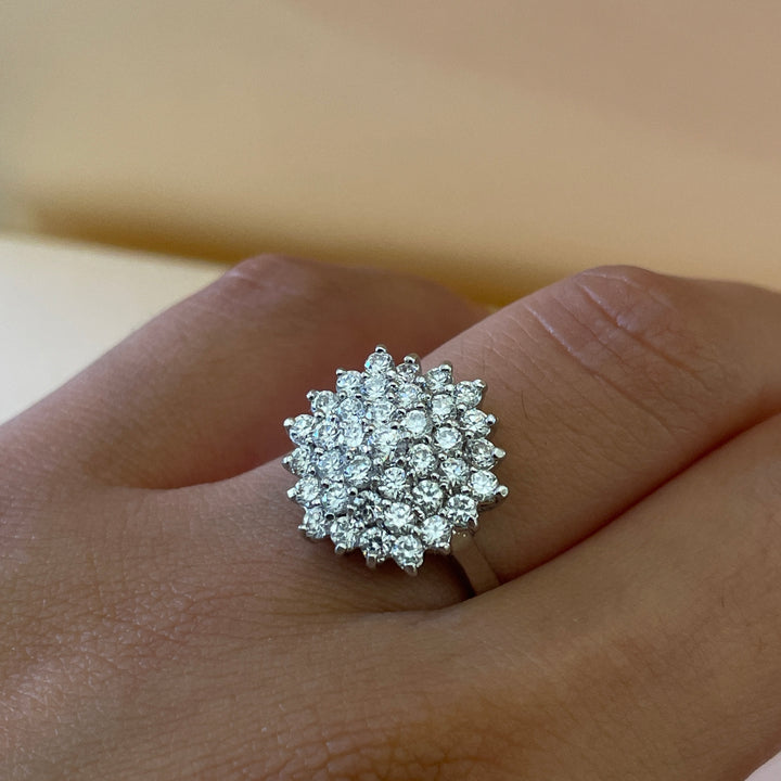 Zircone Statement flower ring in white gold plating