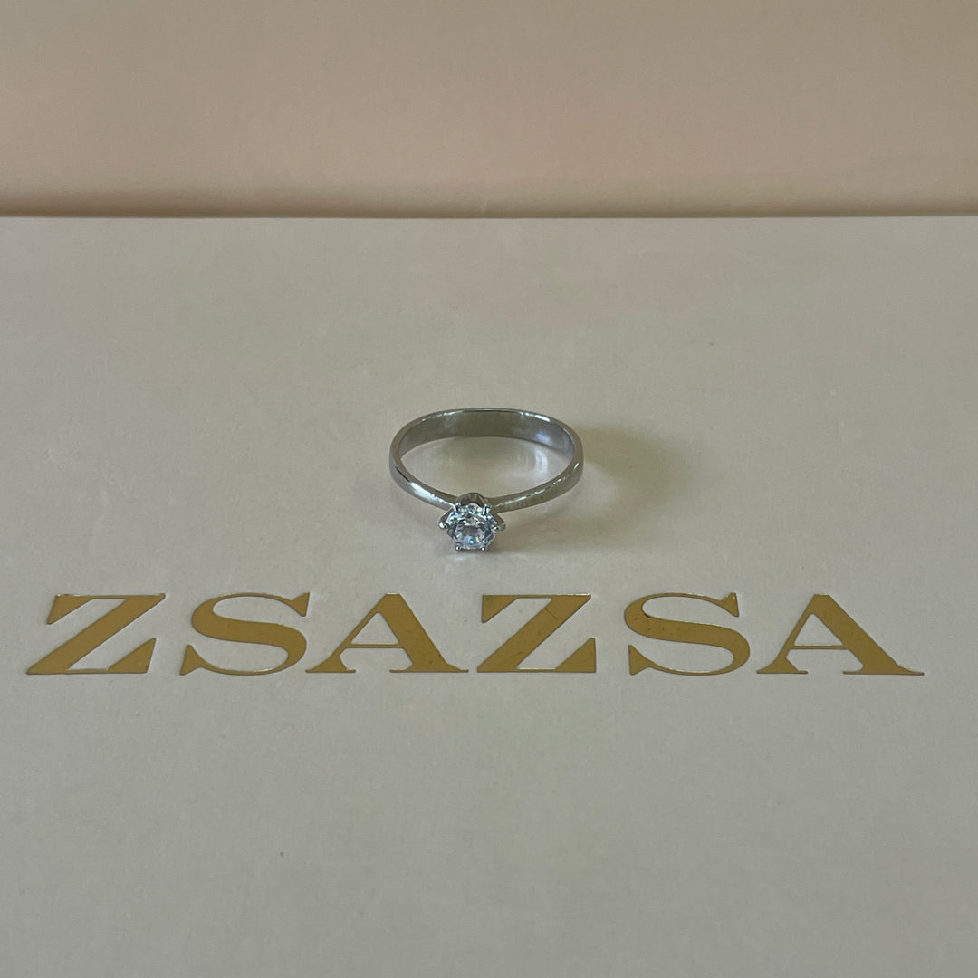 Zircone single solitaire  ring in white gold plating