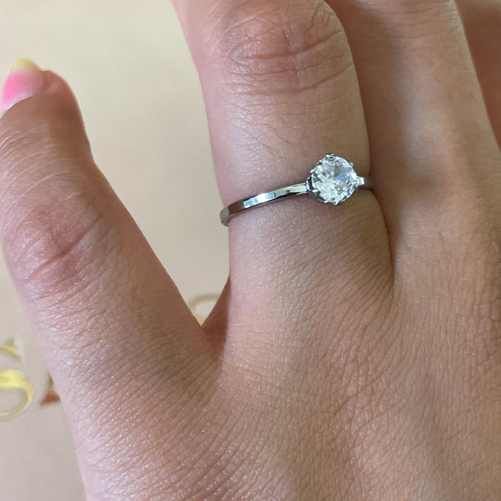 Zircone classic dainty solitaire ring in white gold plating