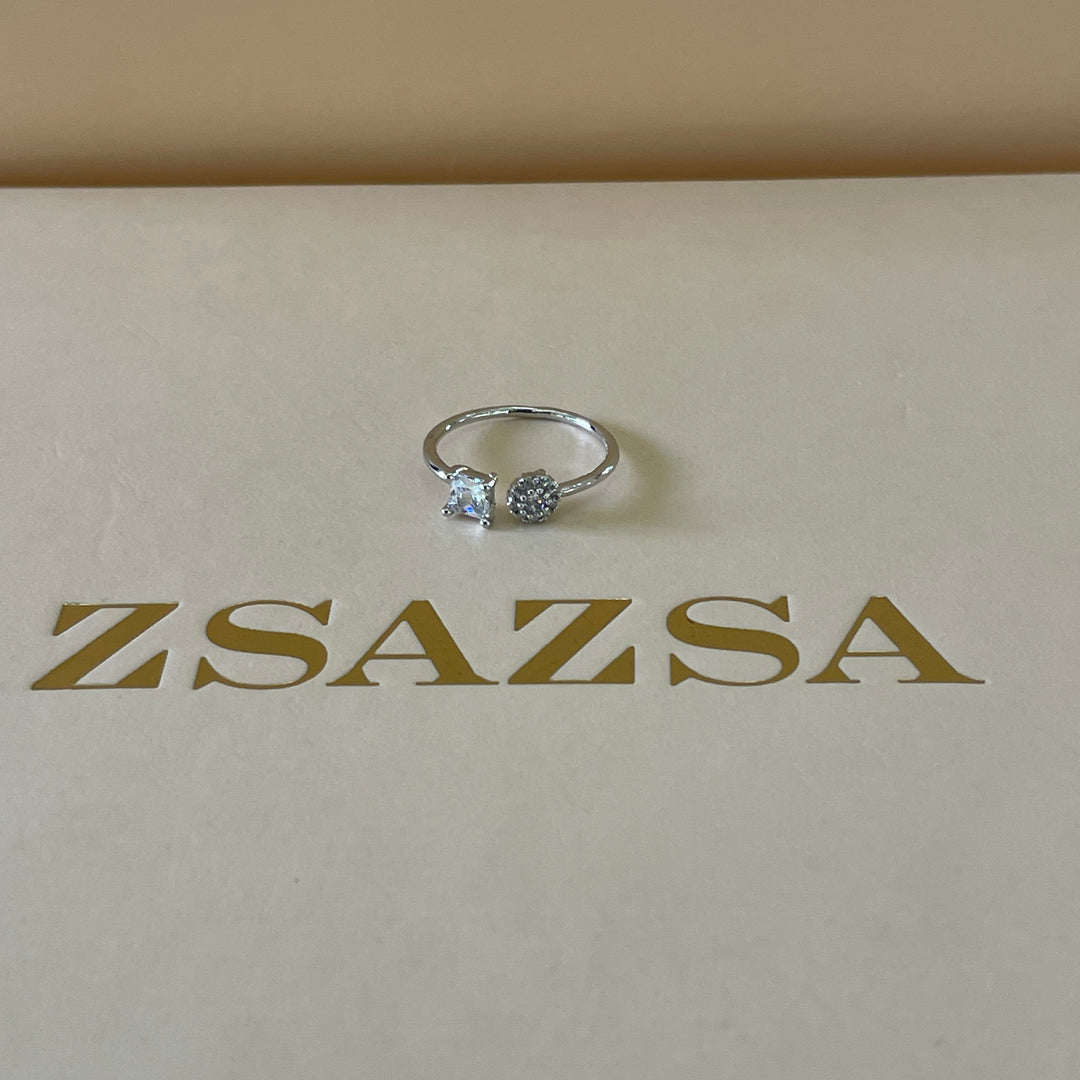 Zircone two stone flower and square ring in white gold plating