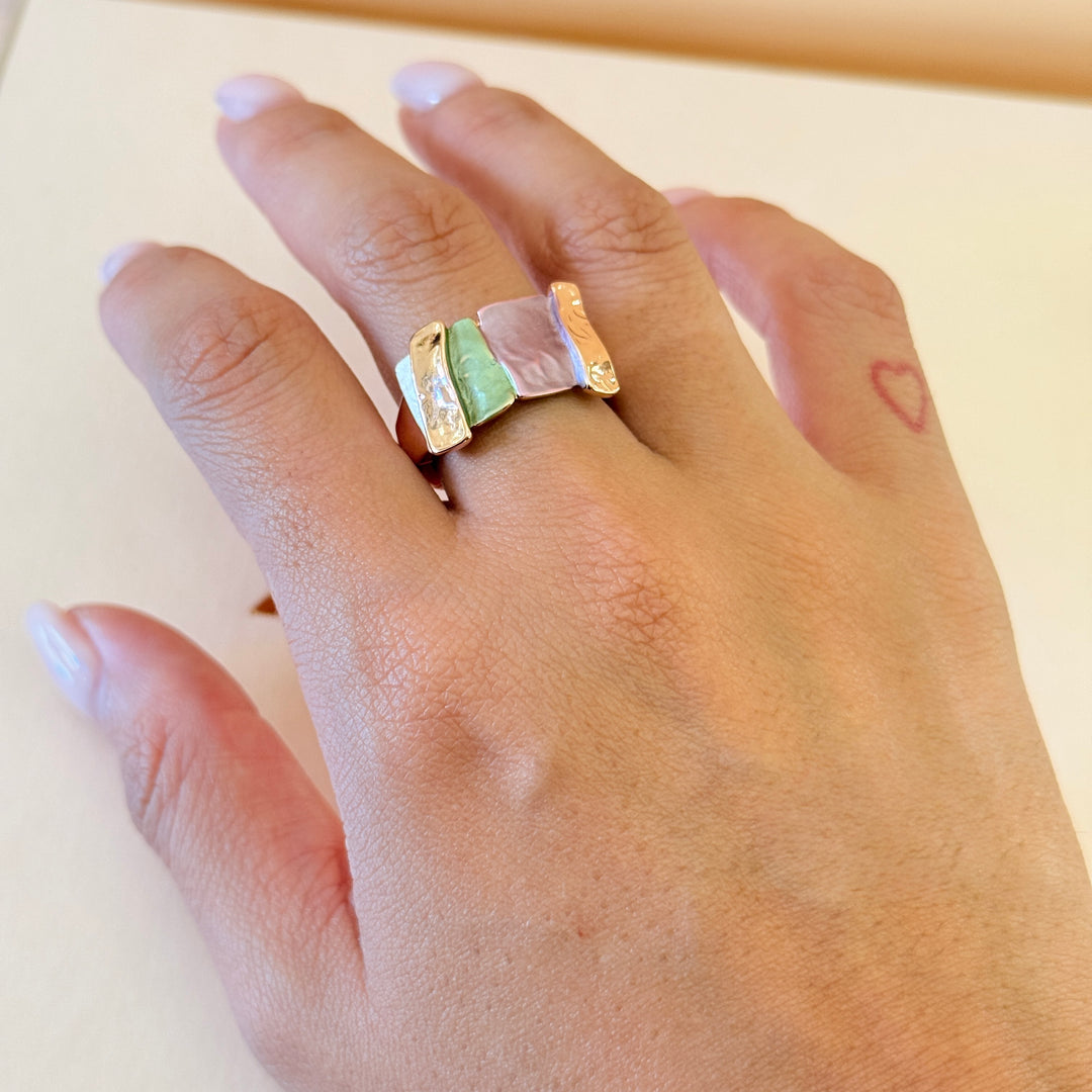 Enamel pink and green set