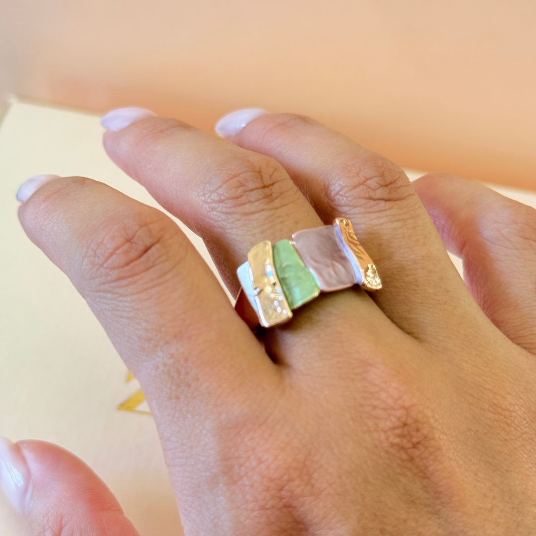 Enamel pink and green set
