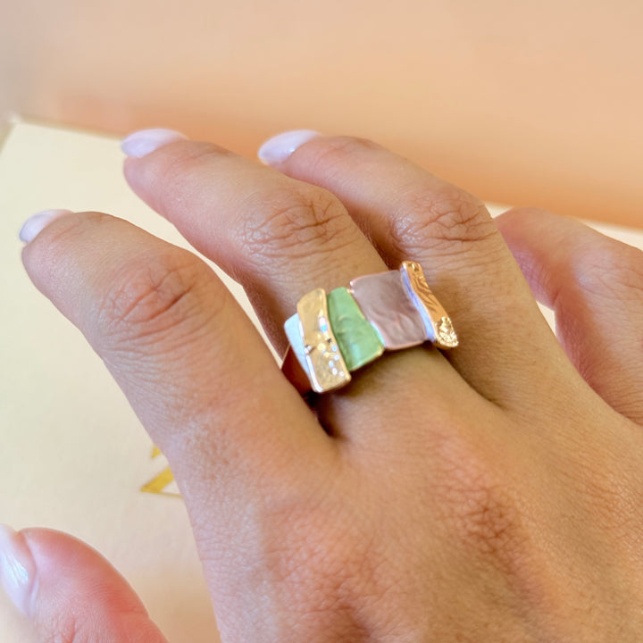 Enamel pink and green set