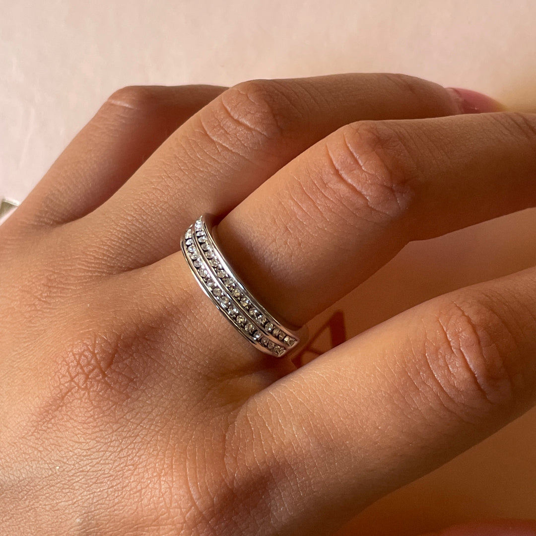 Silver two row with small stones wedding ring in white gold plating
