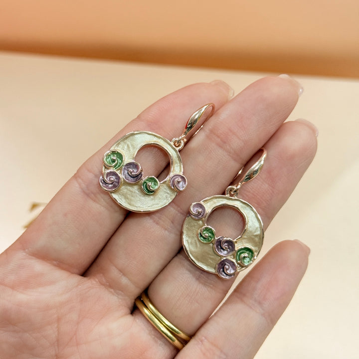 Enamel fuchsia and olive green spiral hooks