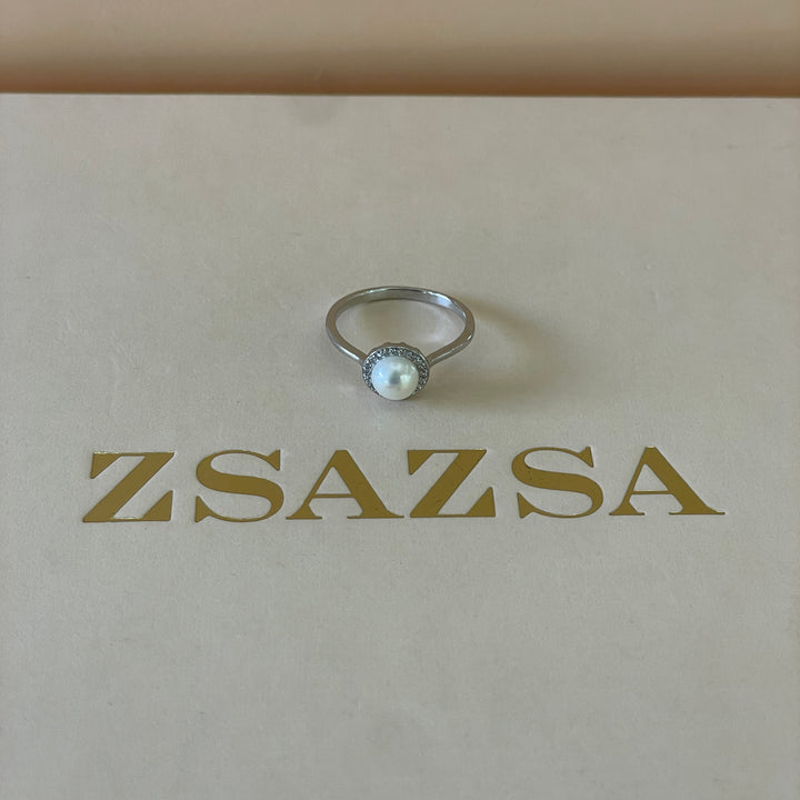 Silver Halo pearl ring in white gold plating
