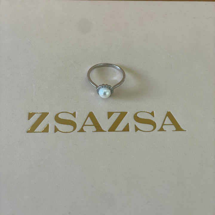 Silver Halo pearl ring in white gold plating