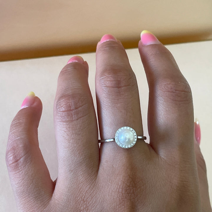 Silver Halo pearl ring in white gold plating