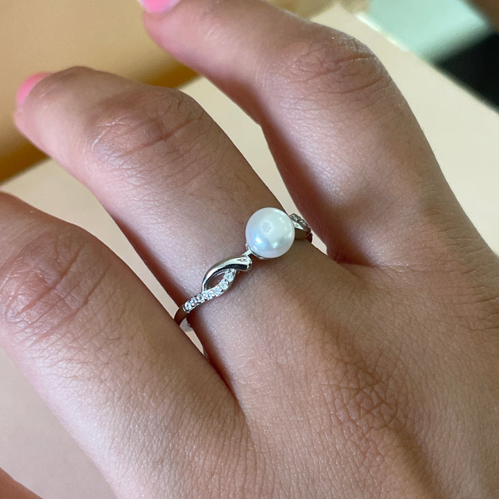 Sterling Silver twisted dainty pearl ring