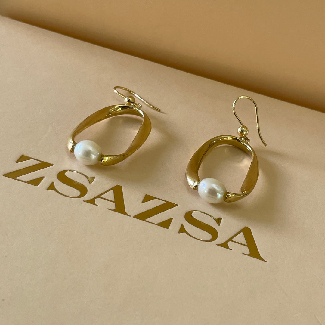 Sterling Silver oval with pearls earrings and necklace in gold