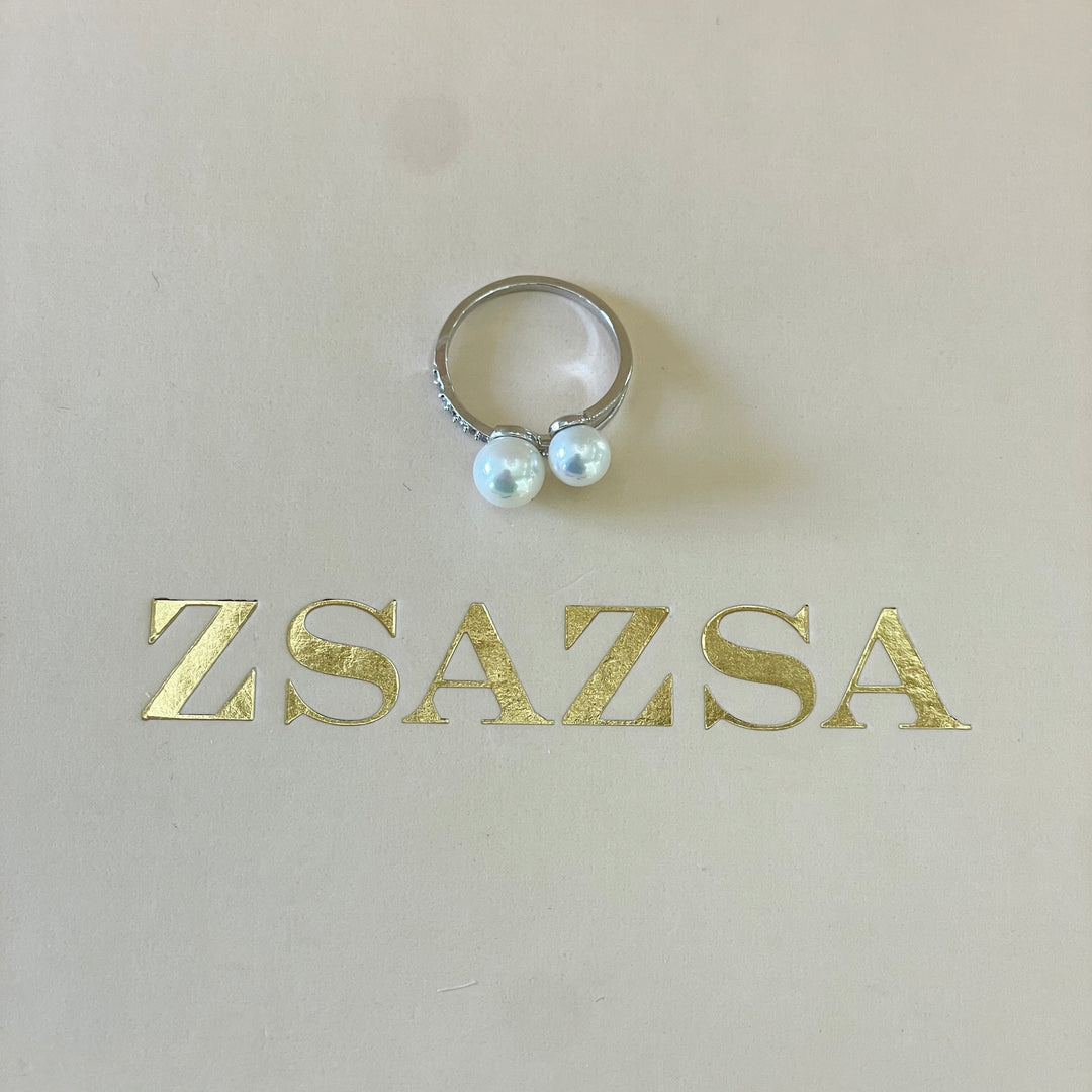 Sterling silver dainty flower with pearl inside ring