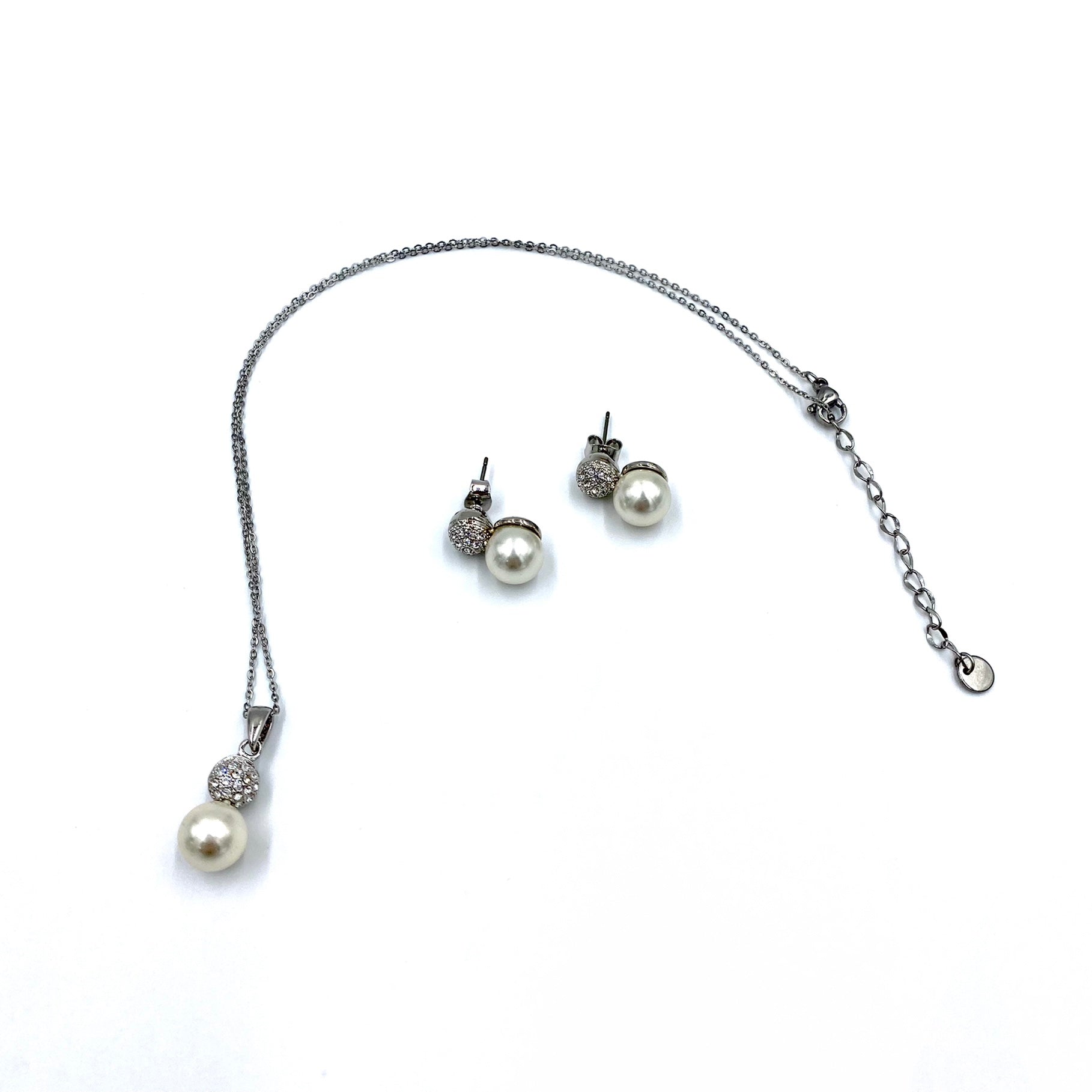 Elegant white pearl & silver set