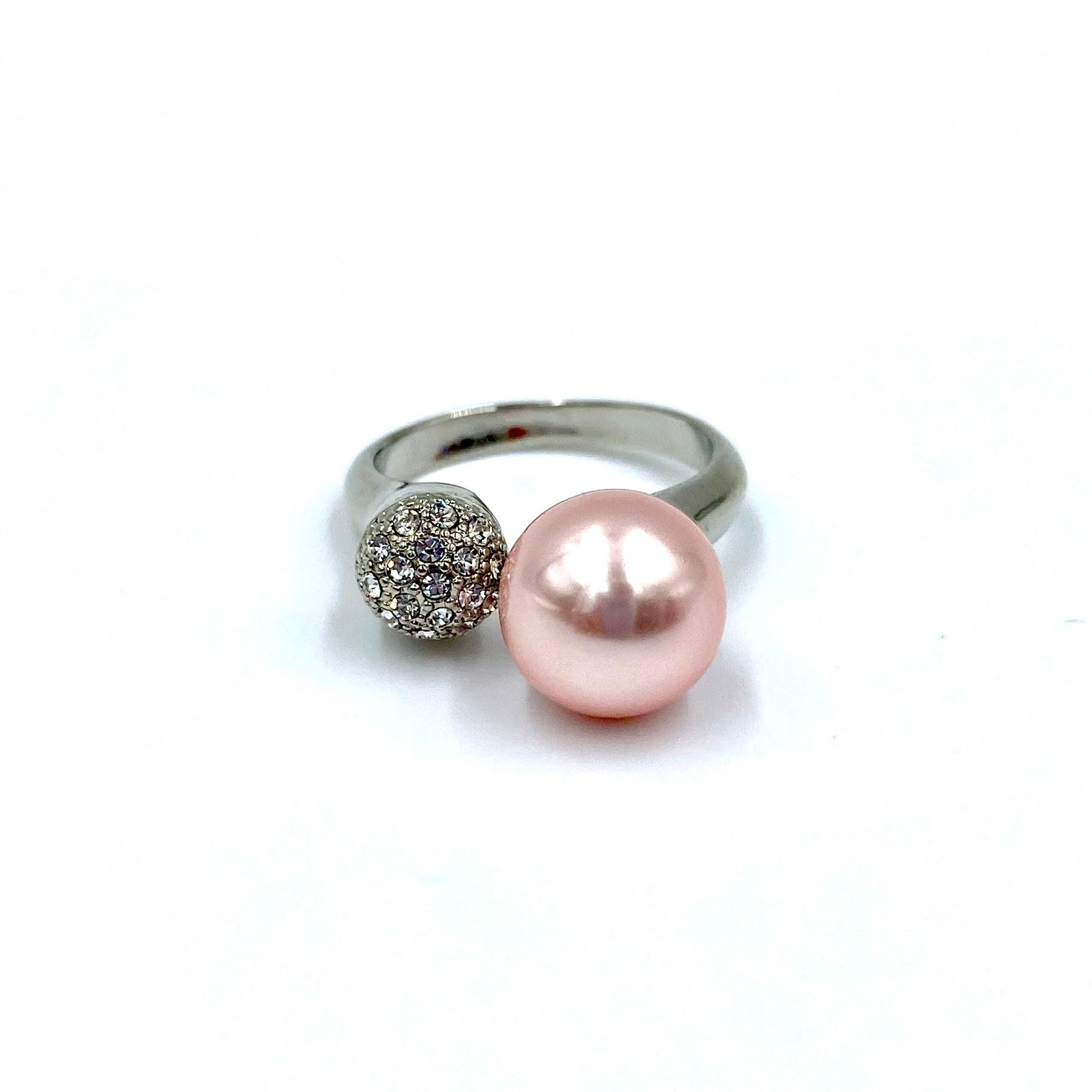 Elegant pink pearl and silver set