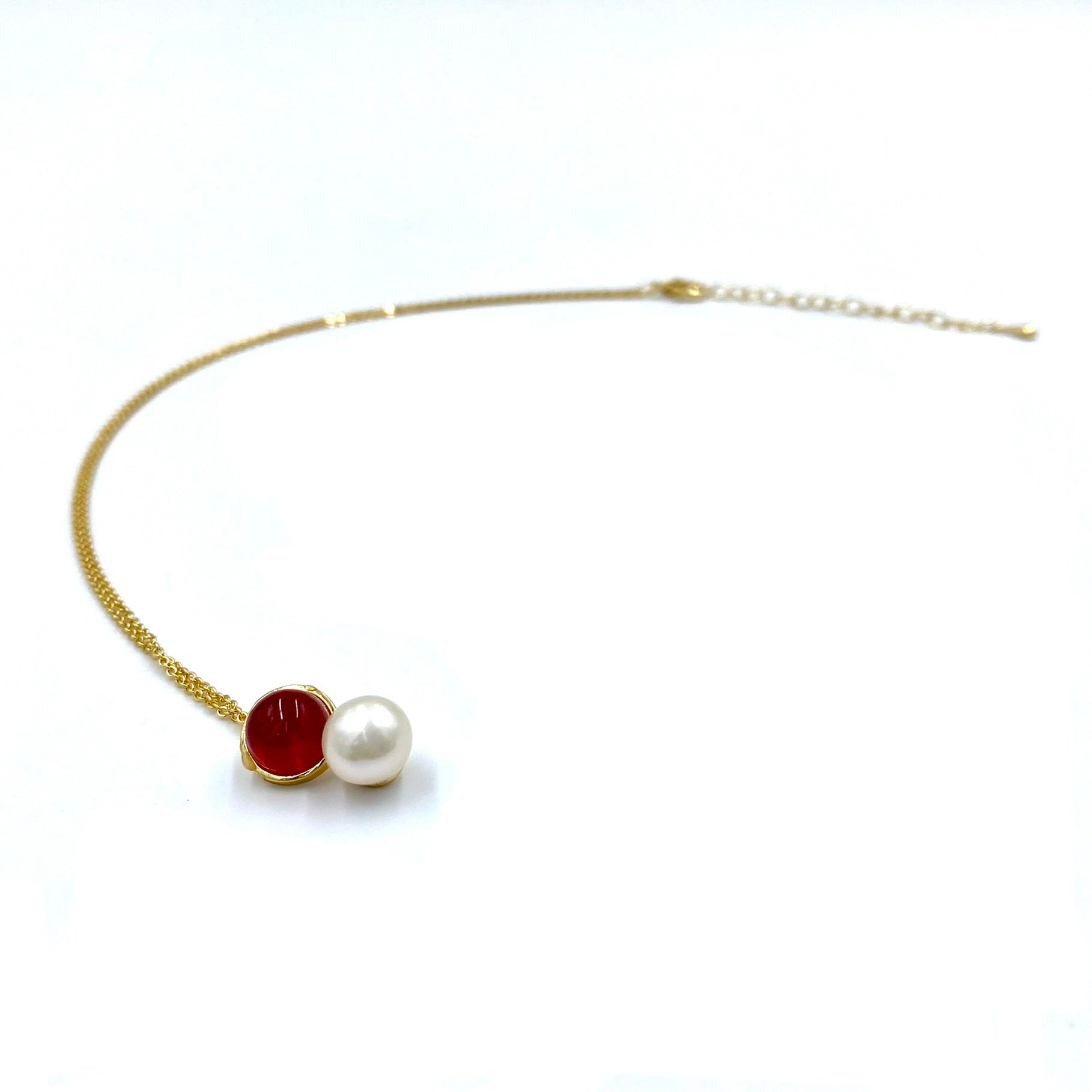 Elegant red and pearl set
